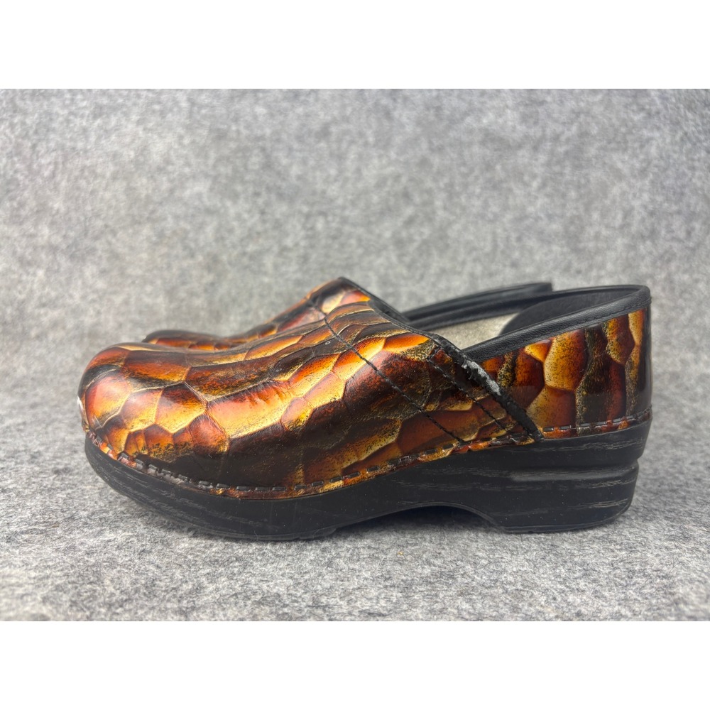 Dansko Professional Clogs Womens 37 Tiger's Eye Snakeskin Patent Leather Slip On